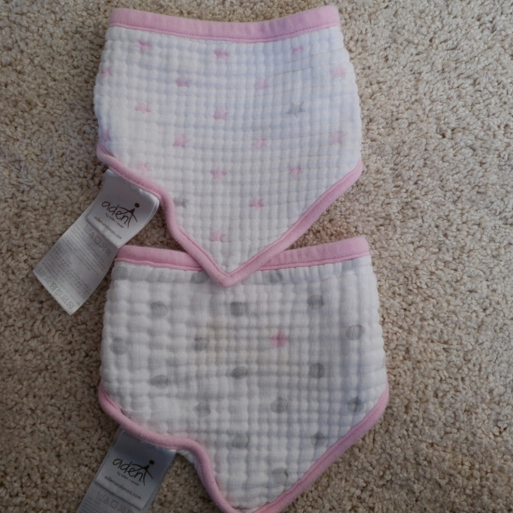 2 muslin bandana bibs and 2 reg by aden and anais